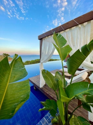 LAUR HOTELS - 8