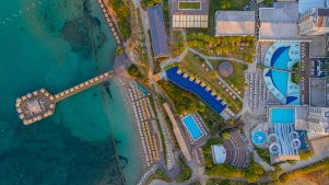 LAUR HOTELS - 12