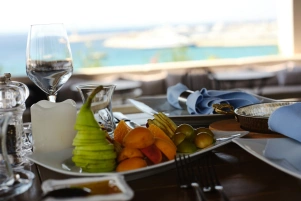 LAUR HOTELS - 2